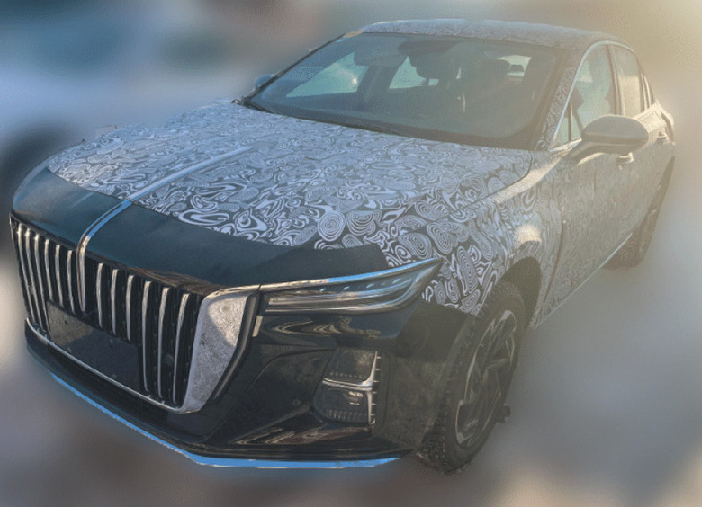 Китайская «Волга» от Hongqi станет гибридной
