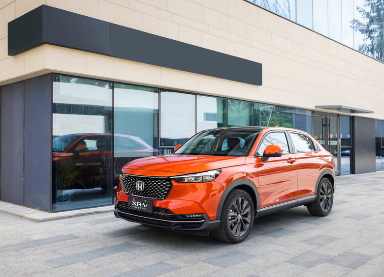 В России появились новые кроссоверы Honda по цене Chery