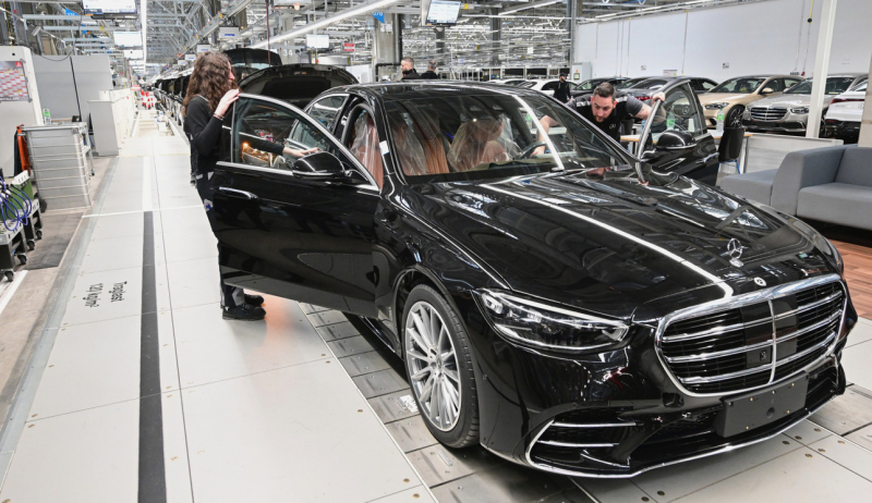 Золотой ключик: во сколько сегодня обойдется потерянный брелок от Mercedes-Benz
