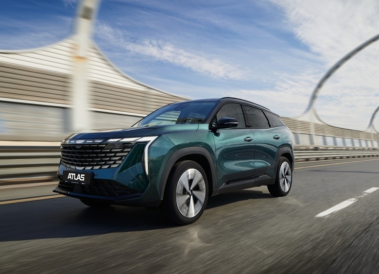 В России начались продажи полноприводного Geely Atlas