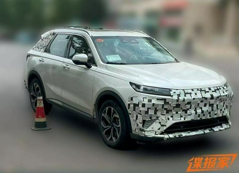 Haval обновил кроссовер F8, который приедет и в Россию