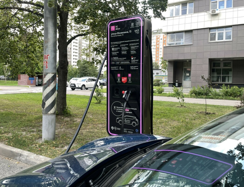 Электромобиль в большом городе: как на самом деле мучаются владельцы «электричек»